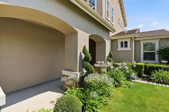 3408 Sussex Ave, Clovis, CA 93619