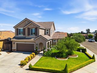 3408 Sussex Ave, Clovis, CA 93619