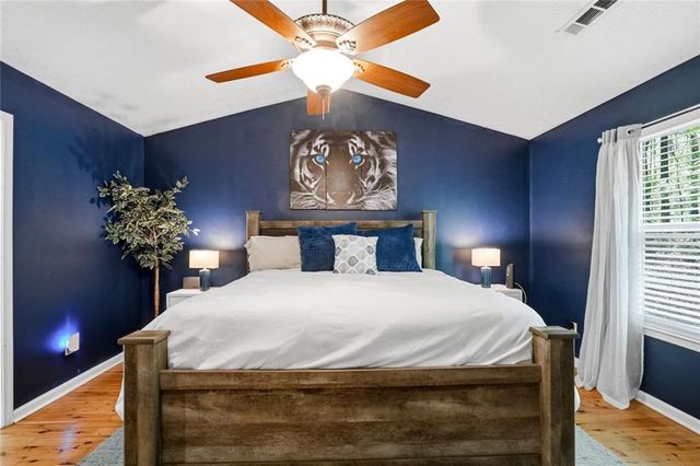 131 Homestead Way, Locust Grove, GA 30248