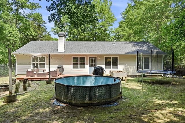 131 Homestead Way, Locust Grove, GA 30248