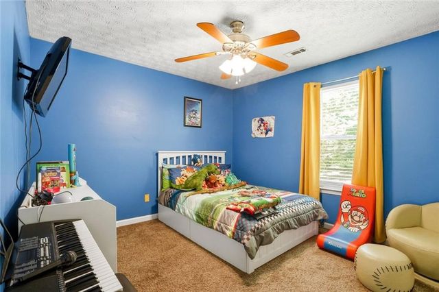 131 Homestead Way, Locust Grove, GA 30248