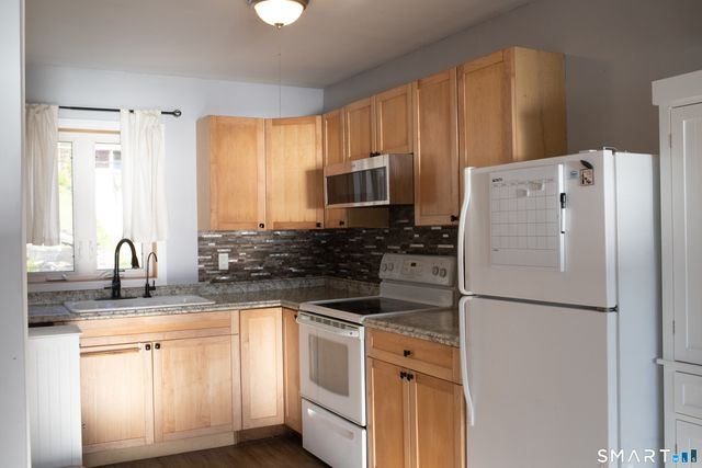 26 Aborn Road, Ellington, CT 06029