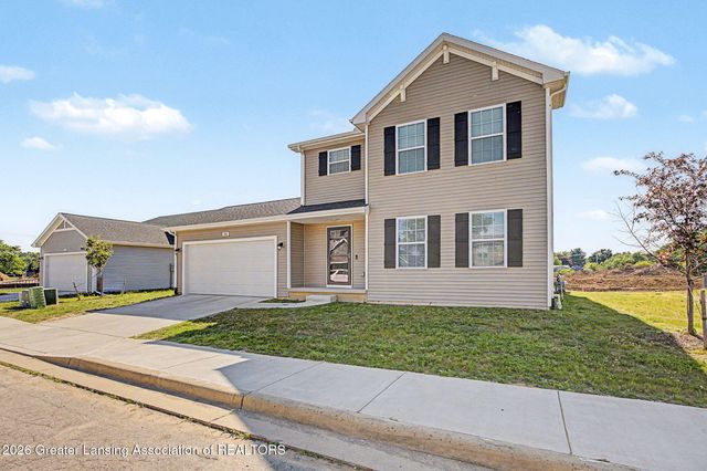 616 Muirfield Drive, Eaton Rapids, MI 48827