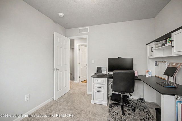 616 Muirfield Drive, Eaton Rapids, MI 48827