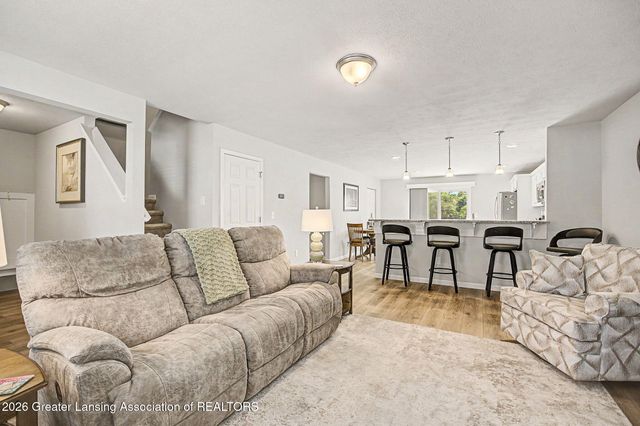 616 Muirfield Drive, Eaton Rapids, MI 48827