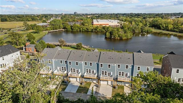 142 Freeman DR, Hampton, VA 23666