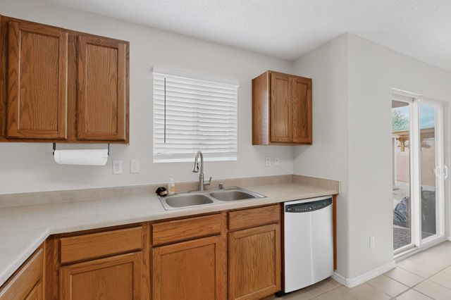 2713 Violeta Circle SE, Rio Rancho, NM 87124