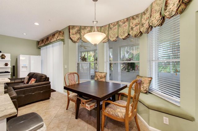 6453 Emerald Breeze Way, Boynton Beach, FL 33437