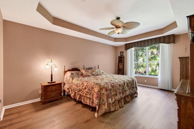 6453 Emerald Breeze Way, Boynton Beach, FL 33437