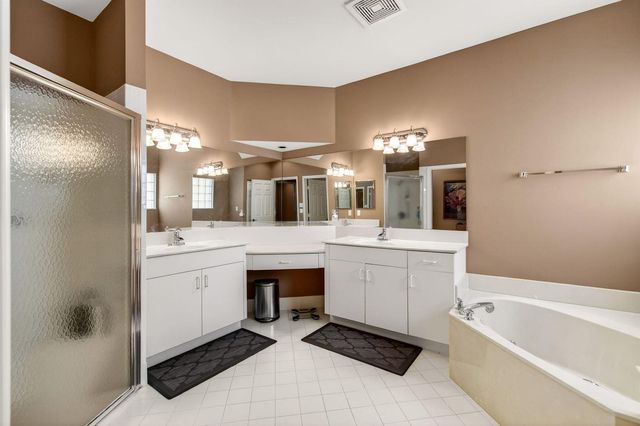 6453 Emerald Breeze Way, Boynton Beach, FL 33437
