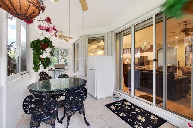 6453 Emerald Breeze Way, Boynton Beach, FL 33437