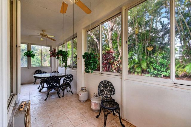 6453 Emerald Breeze Way, Boynton Beach, FL 33437