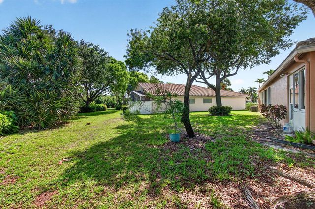 6453 Emerald Breeze Way, Boynton Beach, FL 33437