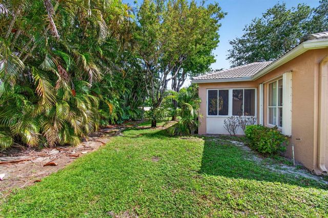 6453 Emerald Breeze Way, Boynton Beach, FL 33437