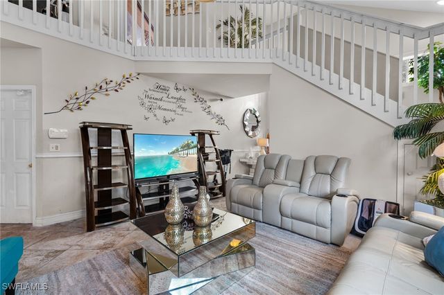 3508 Magenta CT 17, Naples, FL 34112