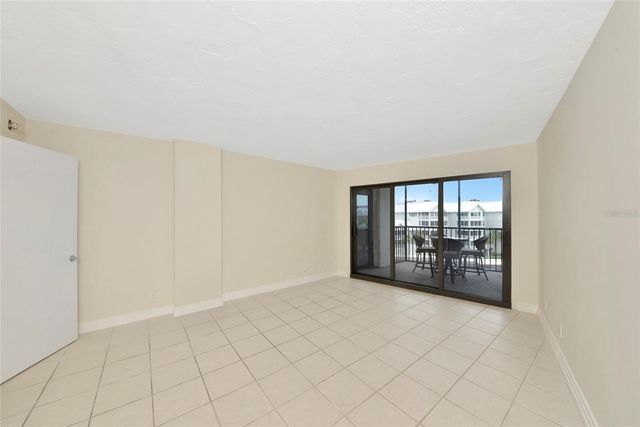 5855 MIDNIGHT PASS ROAD 514, Sarasota, FL 34242