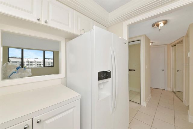 5855 MIDNIGHT PASS ROAD 514, Sarasota, FL 34242