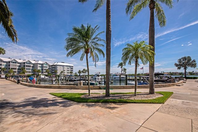 5855 MIDNIGHT PASS ROAD 514, Sarasota, FL 34242