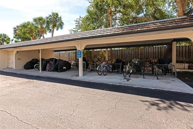 5855 MIDNIGHT PASS ROAD 514, Sarasota, FL 34242