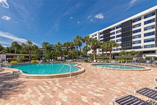 5855 MIDNIGHT PASS ROAD 514, Sarasota, FL 34242