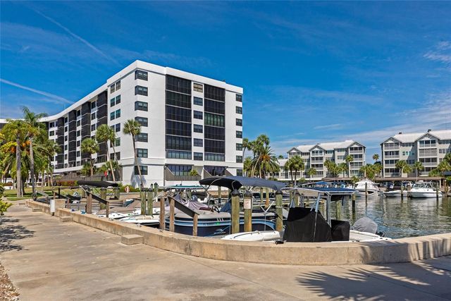 5855 MIDNIGHT PASS ROAD 514, Sarasota, FL 34242