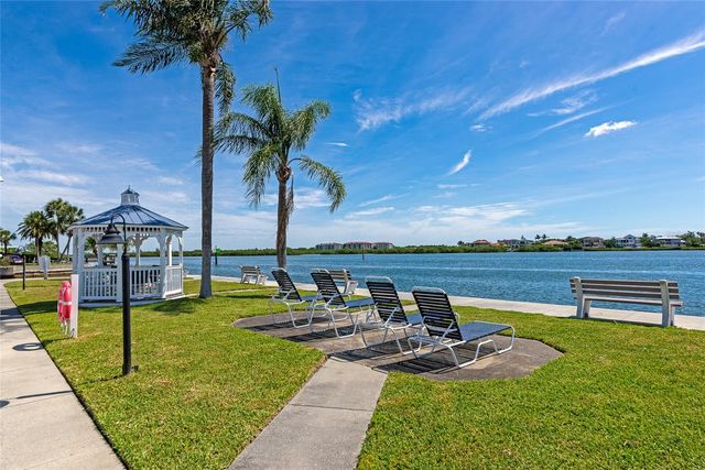 5855 MIDNIGHT PASS ROAD 514, Sarasota, FL 34242