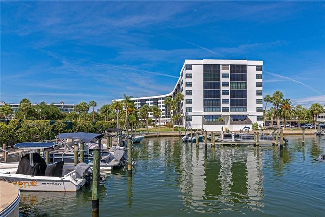 5855 MIDNIGHT PASS ROAD 514, Sarasota, FL 34242