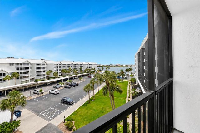 5855 MIDNIGHT PASS ROAD 514, Sarasota, FL 34242