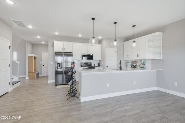 205 Molly Dean Drive, Duenweg, MO 64841