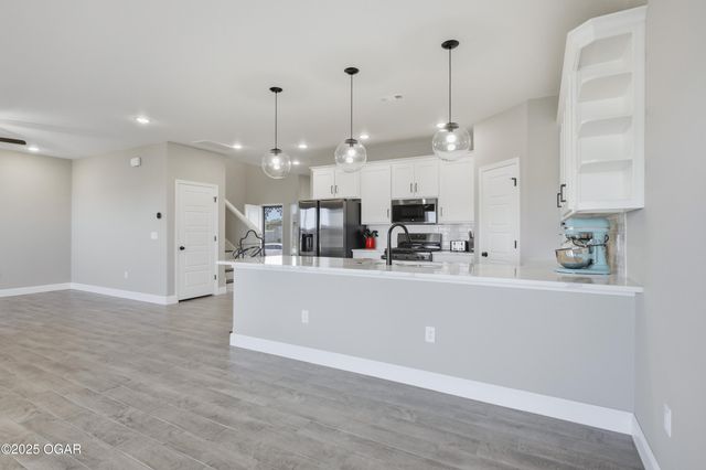 205 Molly Dean Drive, Duenweg, MO 64841