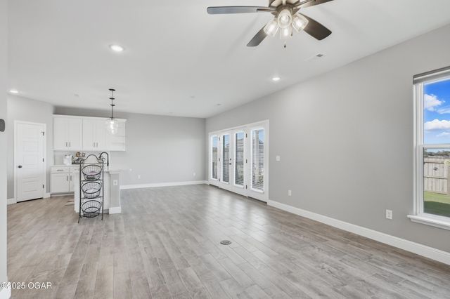 205 Molly Dean Drive, Duenweg, MO 64841