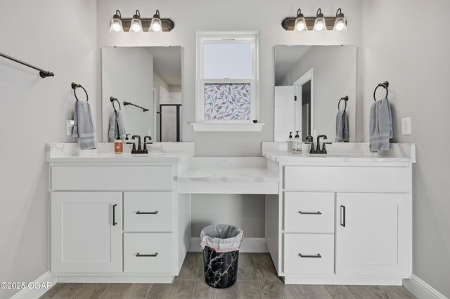 205 Molly Dean Drive, Duenweg, MO 64841