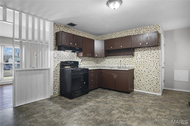 1428 San Salvador Drive, St Louis, MO 63138