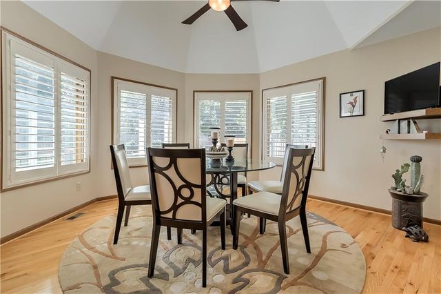 1303 NW Hawk Creek Drive, Blue Springs, MO 64015