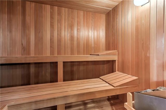 1303 NW Hawk Creek Drive, Blue Springs, MO 64015