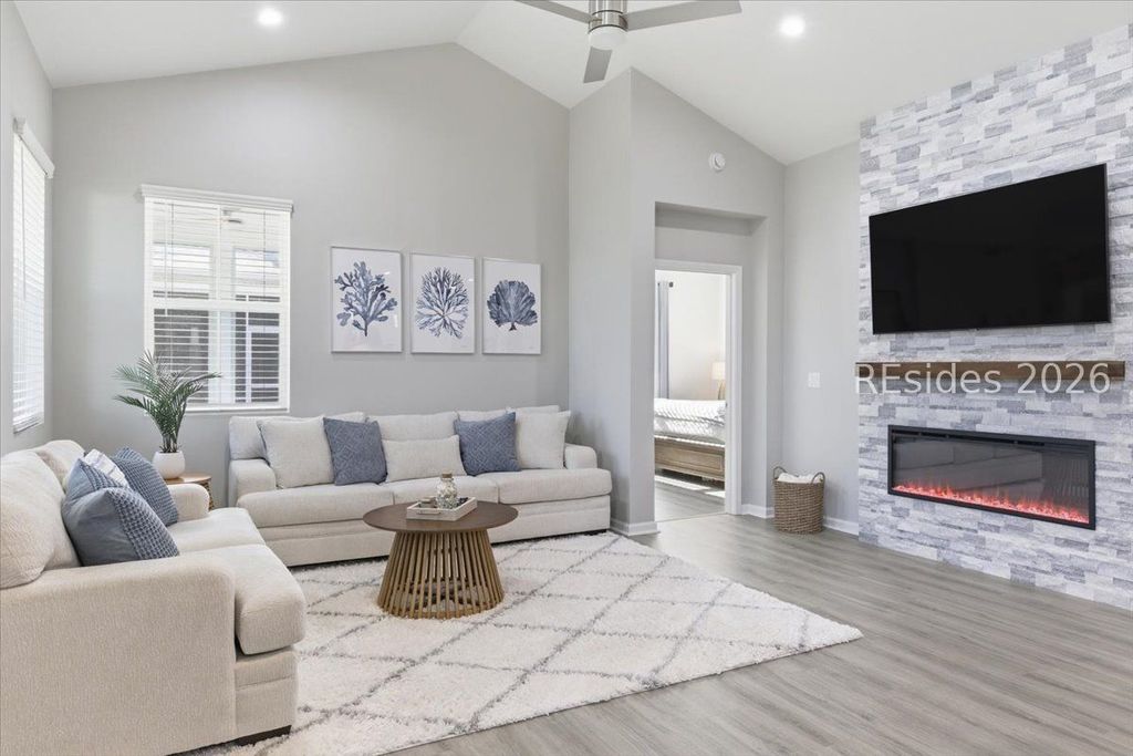 108 Seaplane Dr, Hardeeville, SC 29927