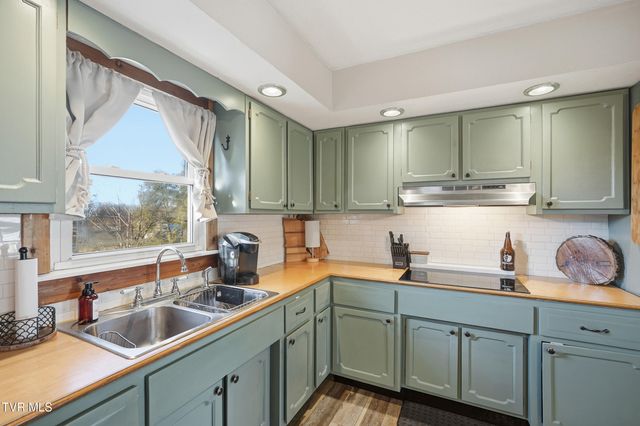 765 Liberty Church Road, Kingsport, TN 37617