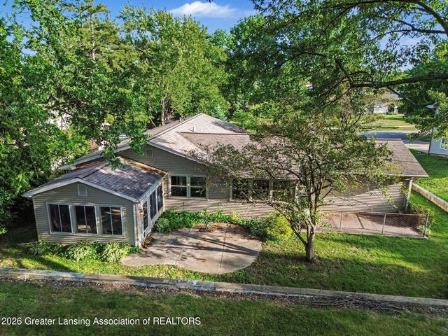 2176 Tamarack Drive, Okemos, MI 48864