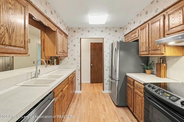 2176 Tamarack Drive, Okemos, MI 48864