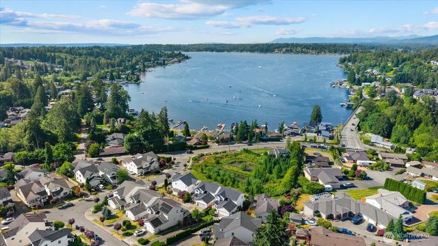 1215 113th Avenue SE, Lake Stevens, WA 98258