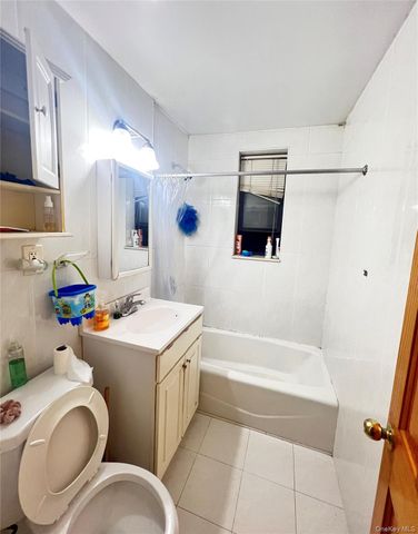 84-25 Elmhurst Avenue 1V, Elmhurst, NY 11373