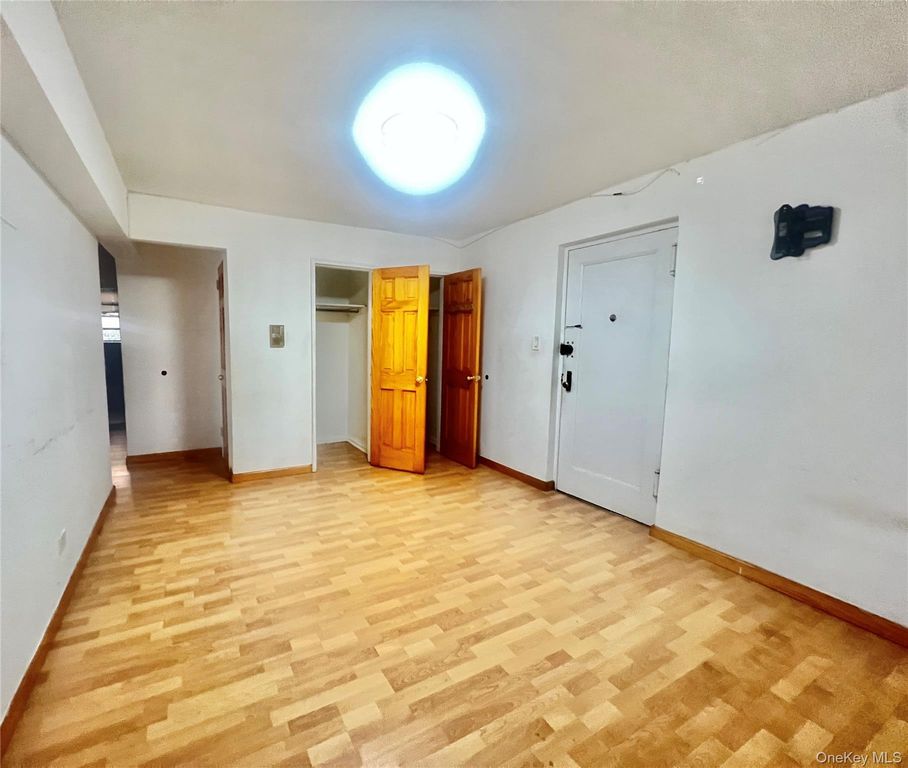 84-25 Elmhurst Avenue 1V, Elmhurst, NY 11373 — photo 4