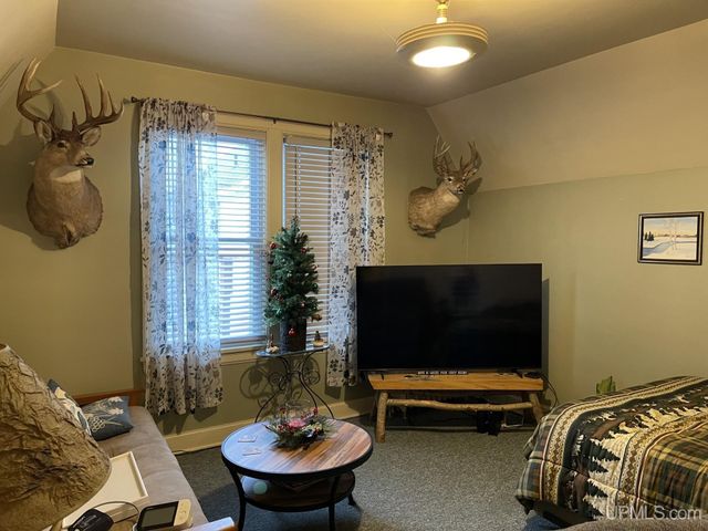 323-325 N Front Street, Marquette, MI 49855