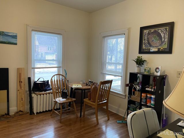 323-325 N Front Street, Marquette, MI 49855