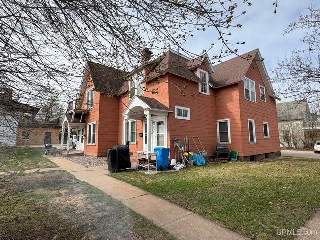 323-325 N Front Street, Marquette, MI 49855