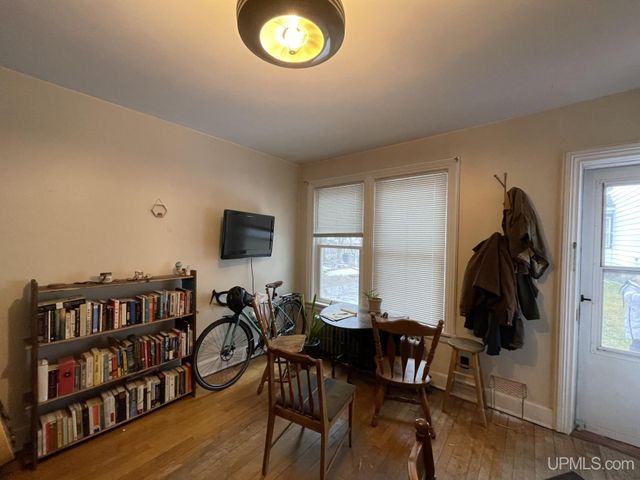 323-325 N Front Street, Marquette, MI 49855