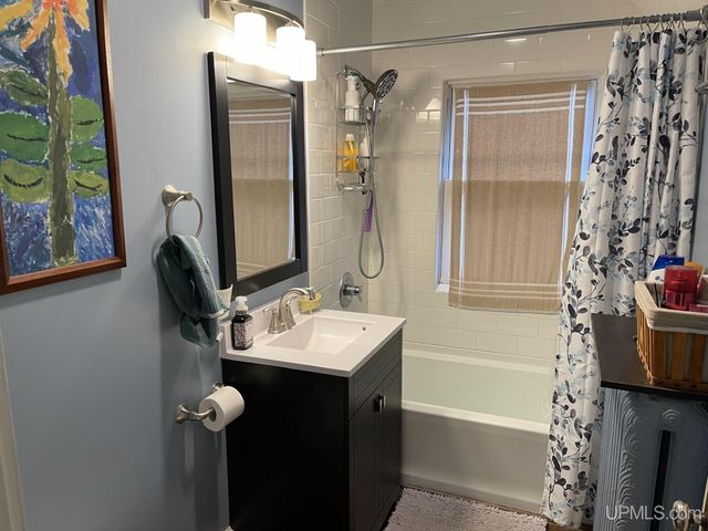 323-325 N Front Street, Marquette, MI 49855