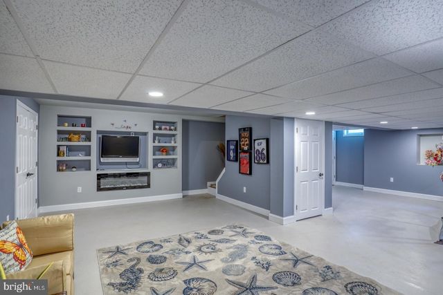 153 W SHORE DR, Milton, DE 19968
