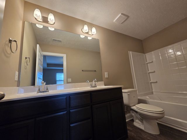 2913 Valley Farms Drive, Christiana, TN 37037