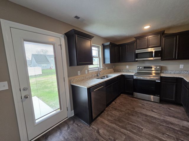 2913 Valley Farms Drive, Christiana, TN 37037